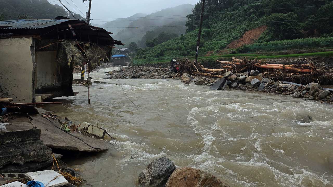 [속보] 소방청 "경남 산청 집중호우로 8명 사망·2명 중상·6명 실종"