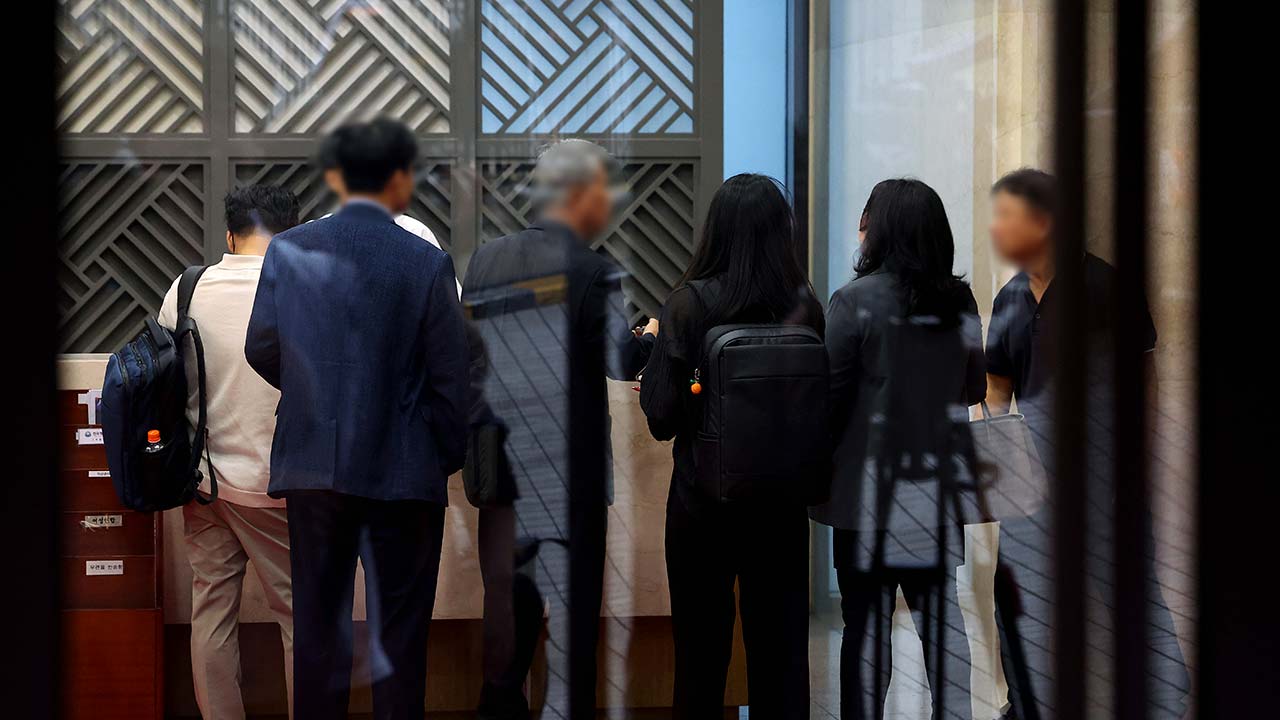 '김건희 국정농단' 특검, '건진 게이트' 통일교 서울본부 압수수색 이어가