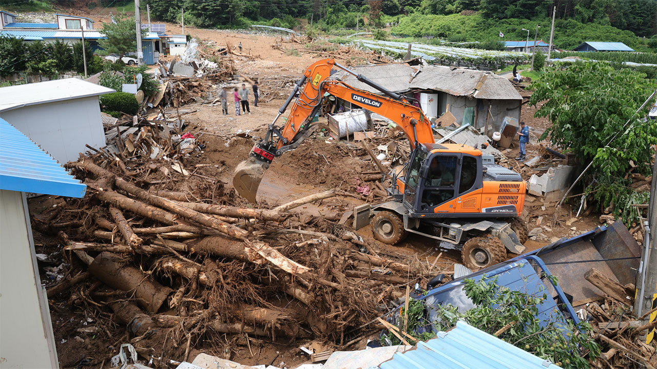 경기 가평서 산사태로 매몰됐던 70대 숨진 채 발견
