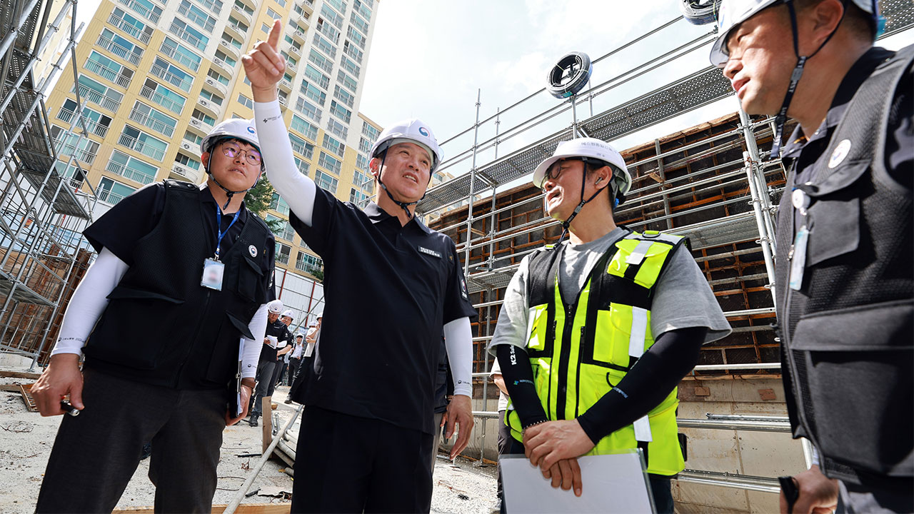 김영훈 신임 노동장관 "감독인력 3백 명 증원‥노동 현장 밀착 관리"