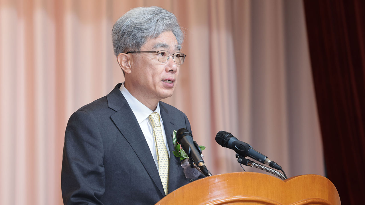 김상환 신임 헌재소장 "국민 신뢰 더 굳건히‥눈높이 맞추고 쉽게 알려야"