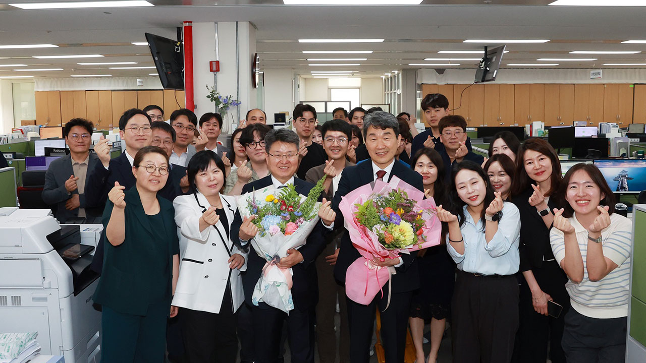이주호 교육부 장관 퇴임‥"AI교과서·의료 개혁 뿌리 못 내렸다면 리더십 부족 탓"