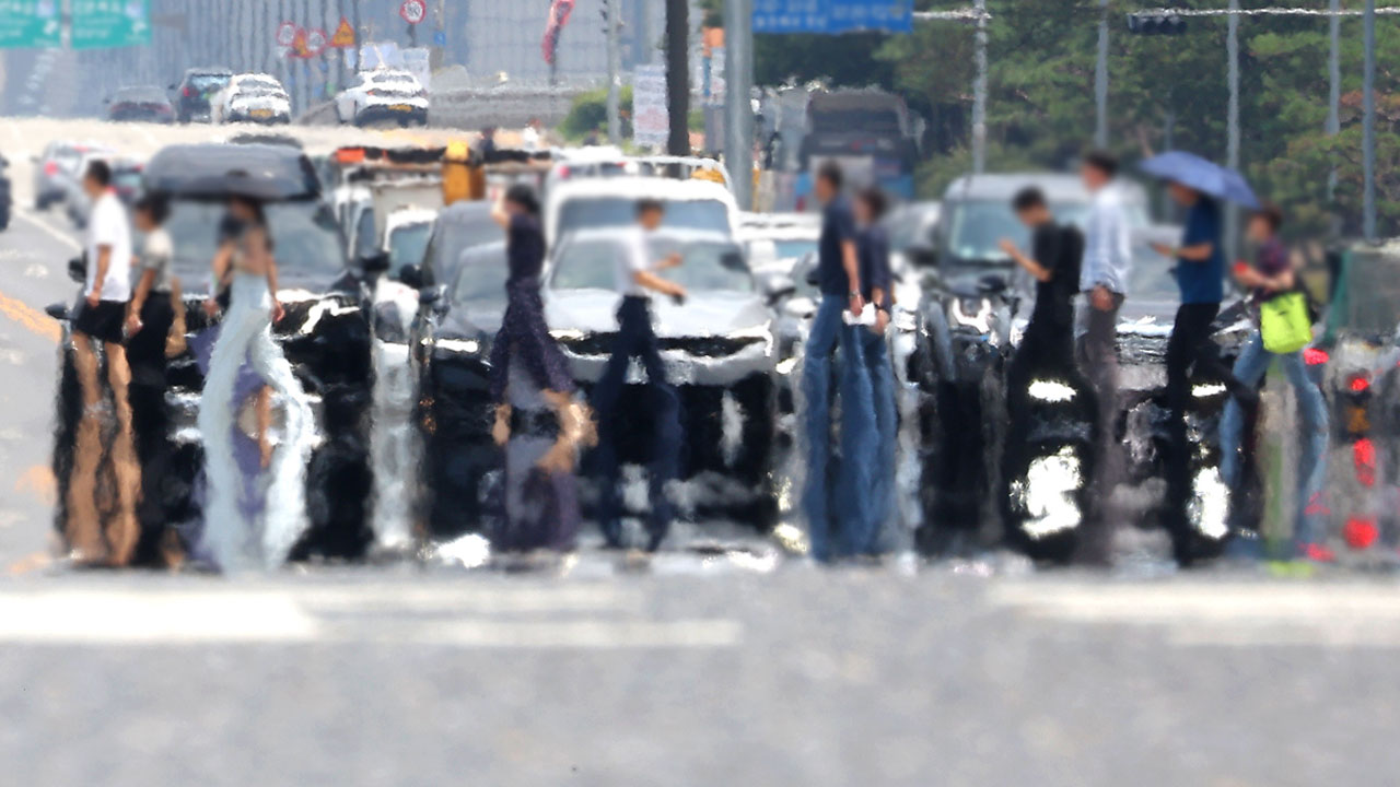 [날씨] 무더위 속 중부 내륙 소나기‥오후 한때 최대 40mm