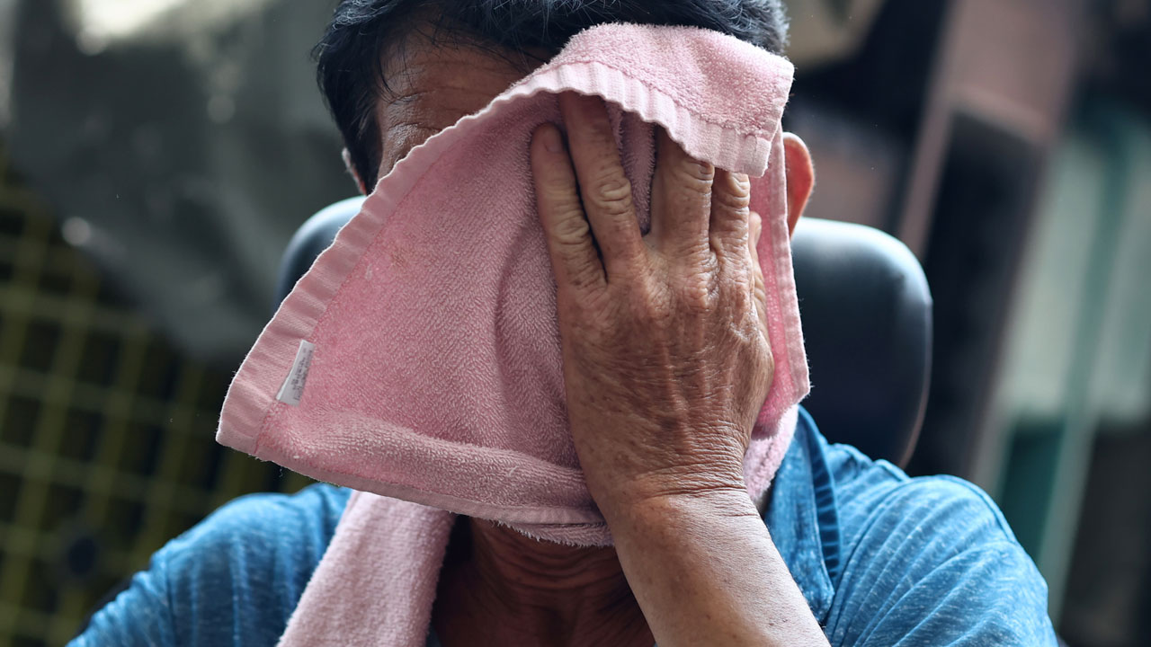 [날씨] 경기·강원 소나기 뒤에도 불볕더위 '계속'‥외출자제 당부