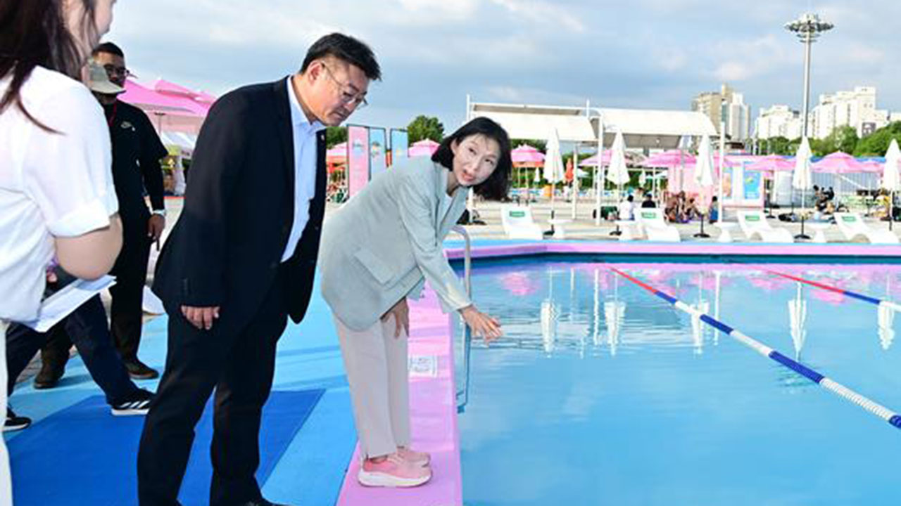 서울시, 한강 수영장 안전요원 직접 교육 나선다