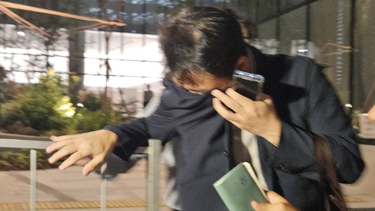 '양평특혜·나토목걸이' 김건희 오빠 특검 출석‥포렌식 참관