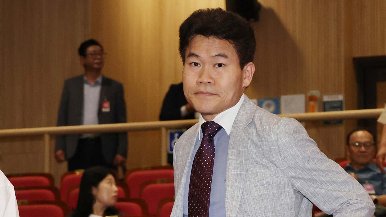 경찰, '이재명 대통령 성소수자 발언 왜곡' 의혹 전한길 씨 조사 