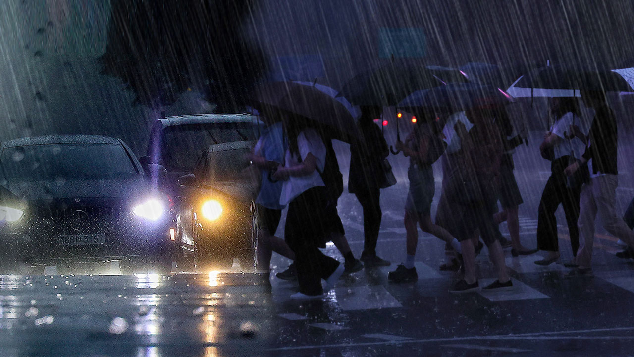 수도권 중심 호우특보‥내일 오전까지 중부지방 많은 비