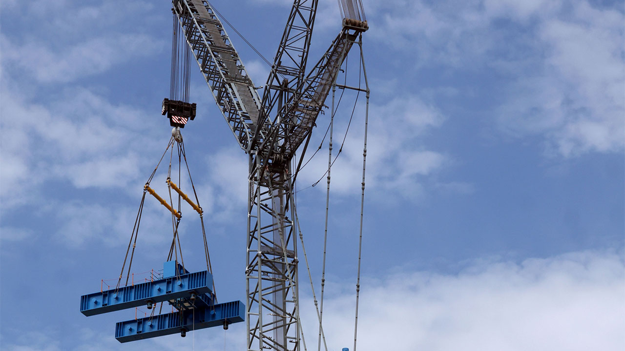 '2명 사상' 평택 힐스테이트 추락사고 타워크레인 기사 구속영장