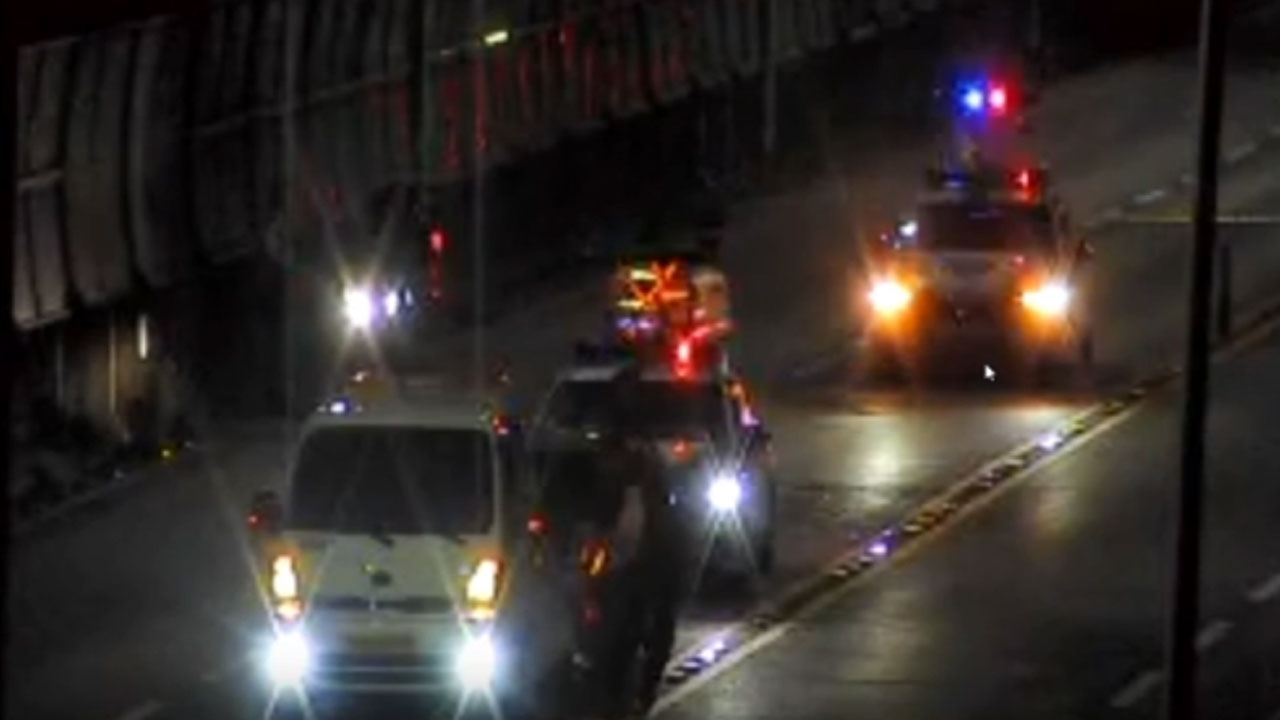 부산 부암동 고가서 오토바이-승용차 충돌‥오토바이 운전자 사망