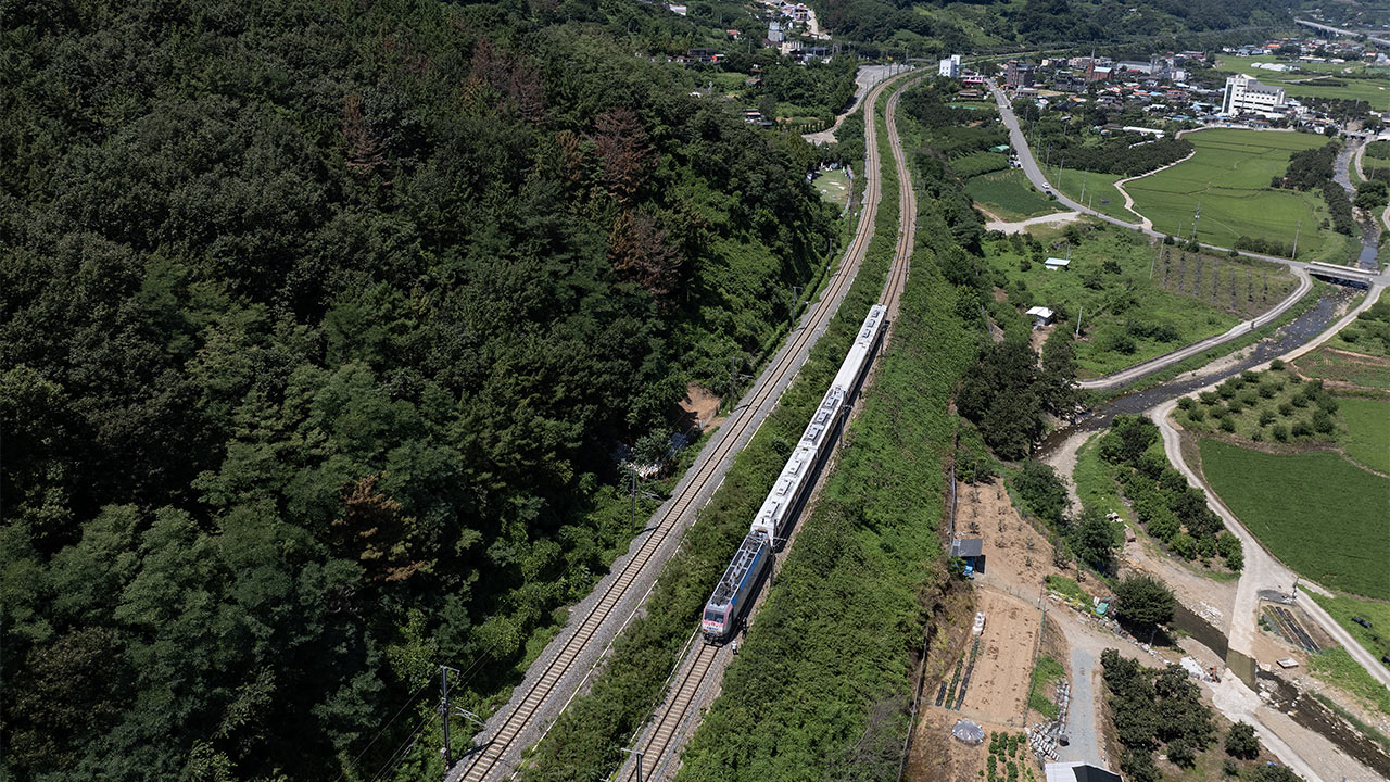 경북 청도군 경부선 열차사고‥작업자 2명 사망, 5명 중경상