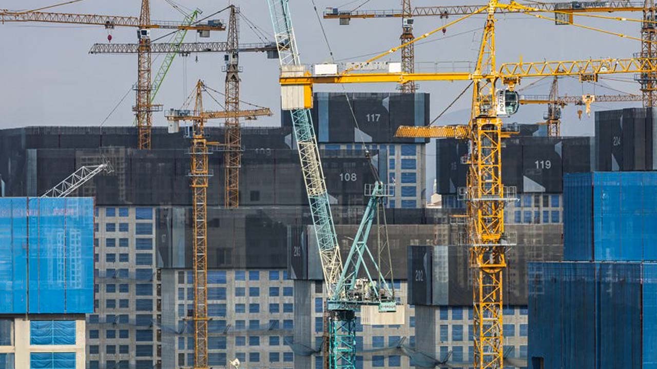 인천 아파트 공사장서 철골 작업 중이던 50대 추락해 중상