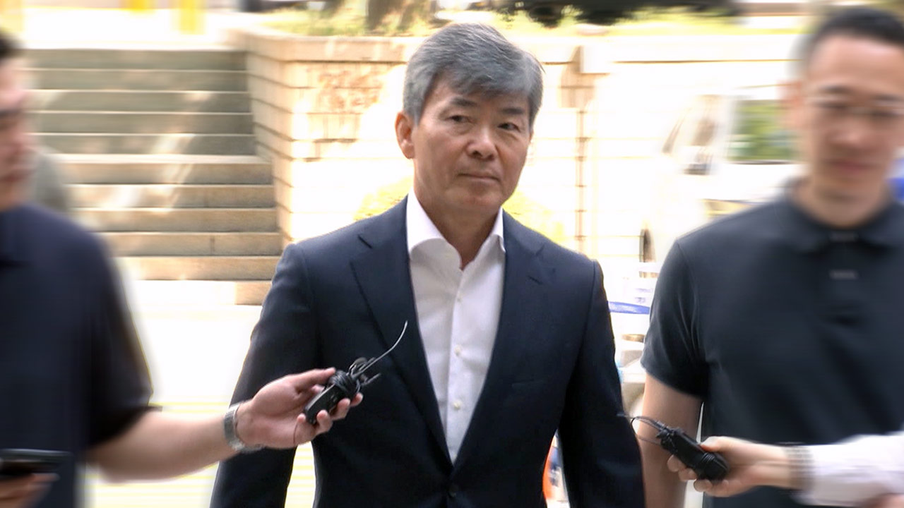 [단독] 연기날 때까지 밟아 한강 쓰레기통에‥잠복 수사에 덜미잡힌 이종호의 '증거인멸'