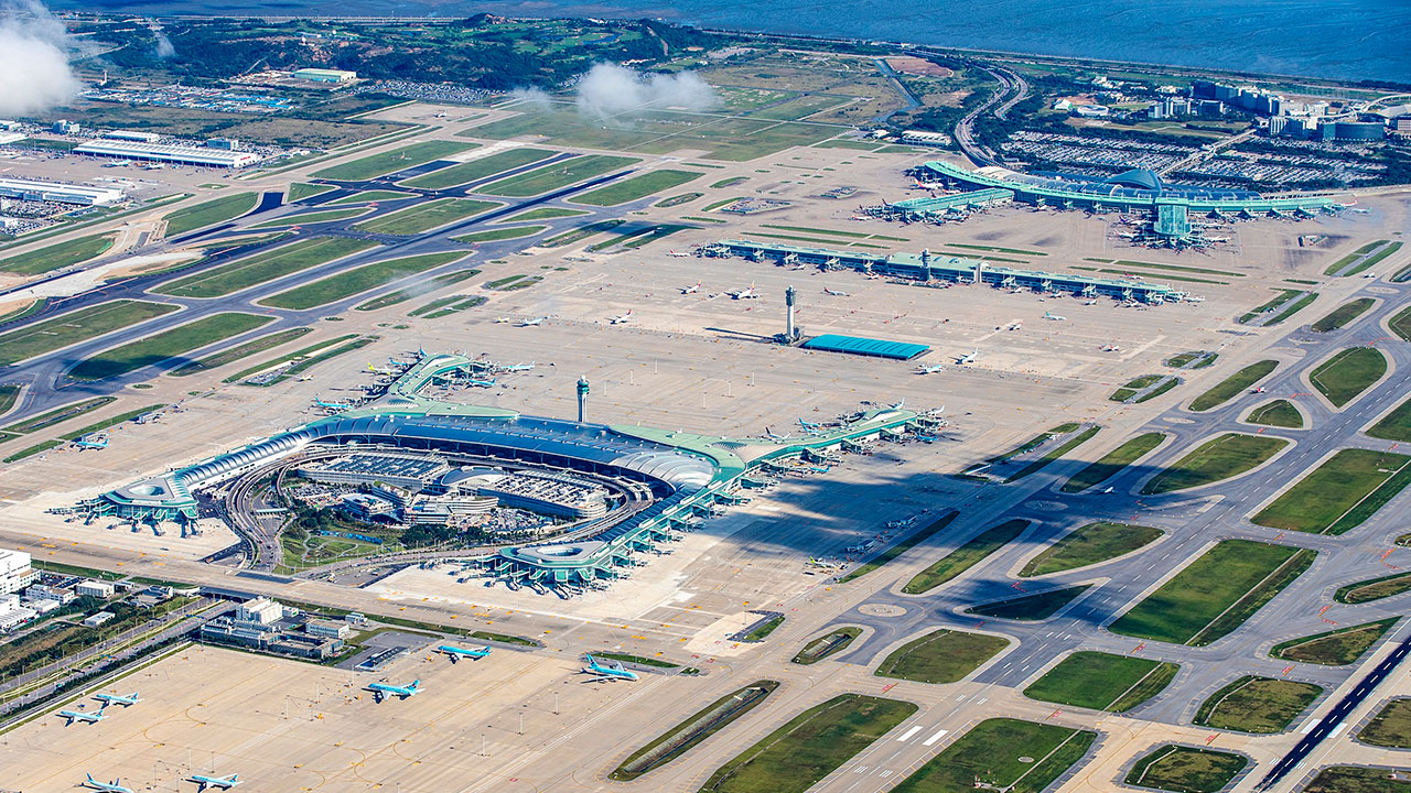 인천공항서 1톤 화물차 벽 들이받아‥자회사 직원 숨져