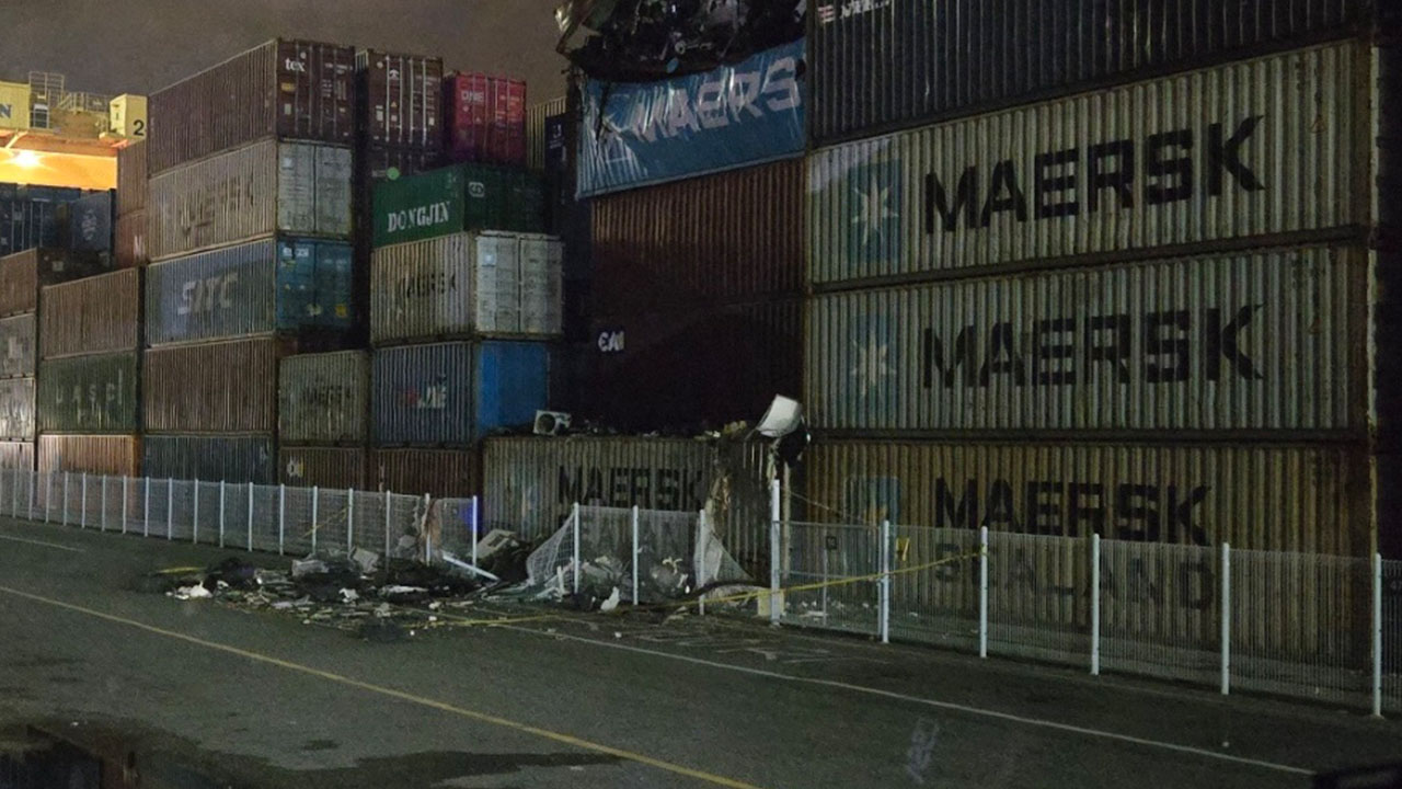 인천 송도 신항 컨테이너 폭발‥다친 사람 없어