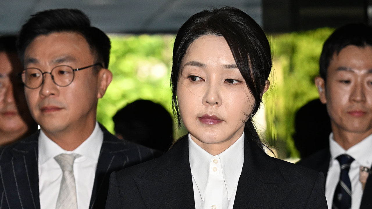 '김건희 국정농단' 특검, 김건희 주가조작 적극 실행 공범 판단