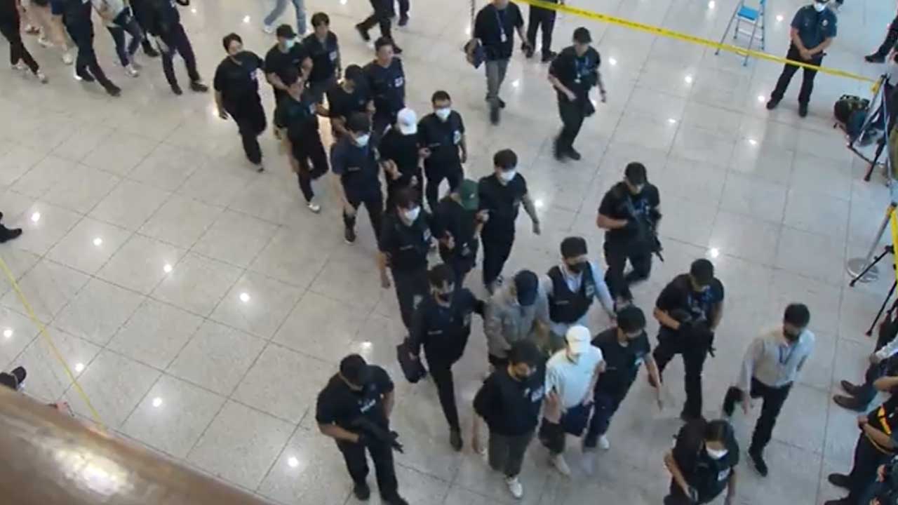 경찰, 전세기까지 투입해 필리핀 도피사범 49명 국내 송환