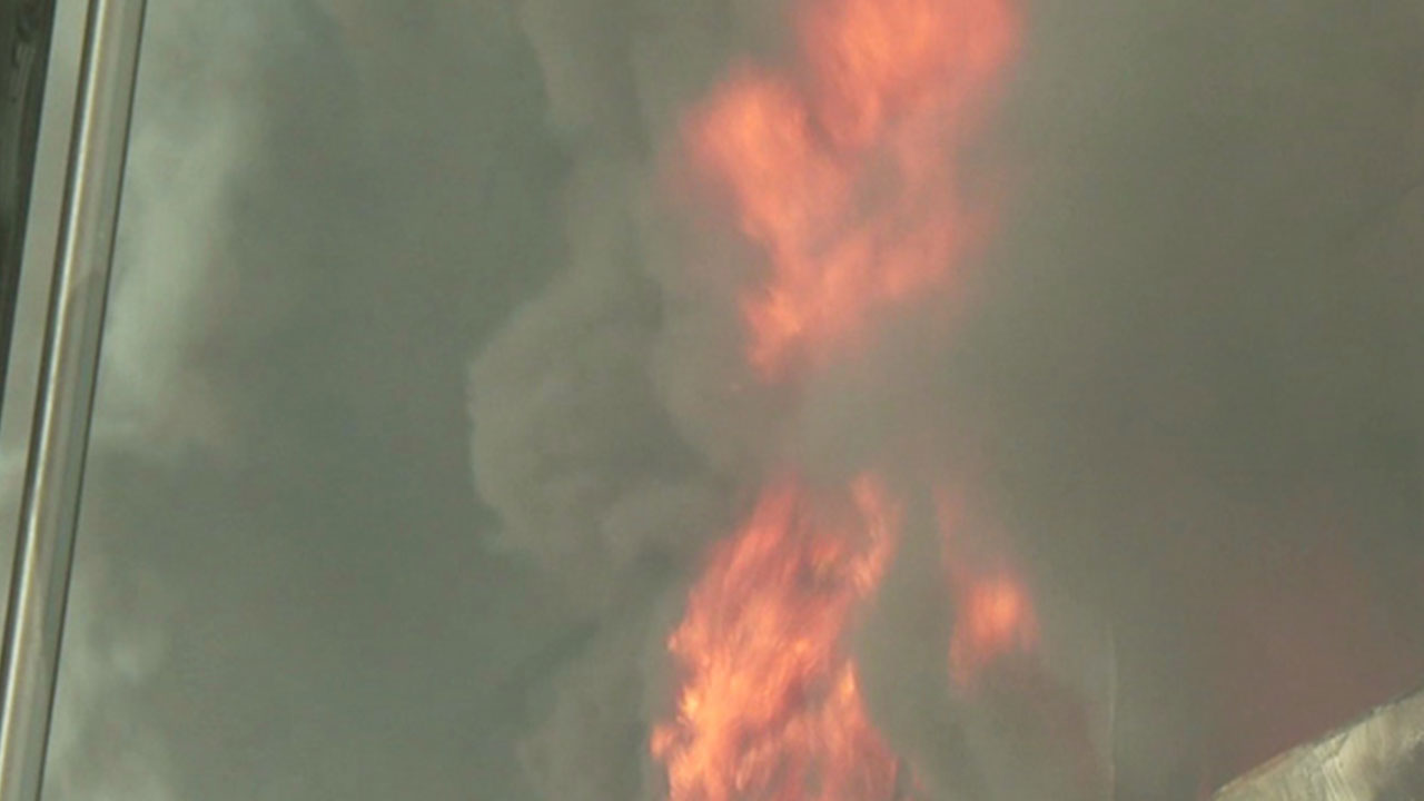 부산 북구의 여관 객실서 불‥50대 숨져
