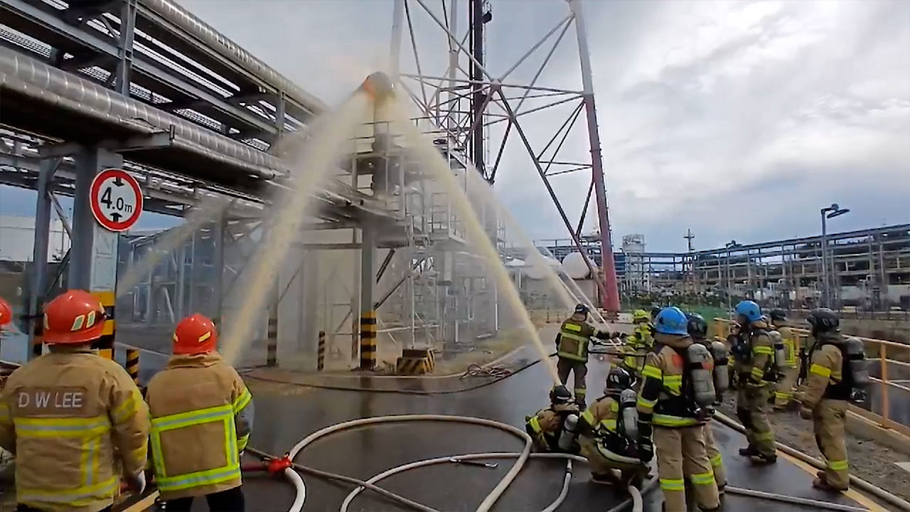 인천 서구 석유화학 공장서 불‥다친 사람 없어