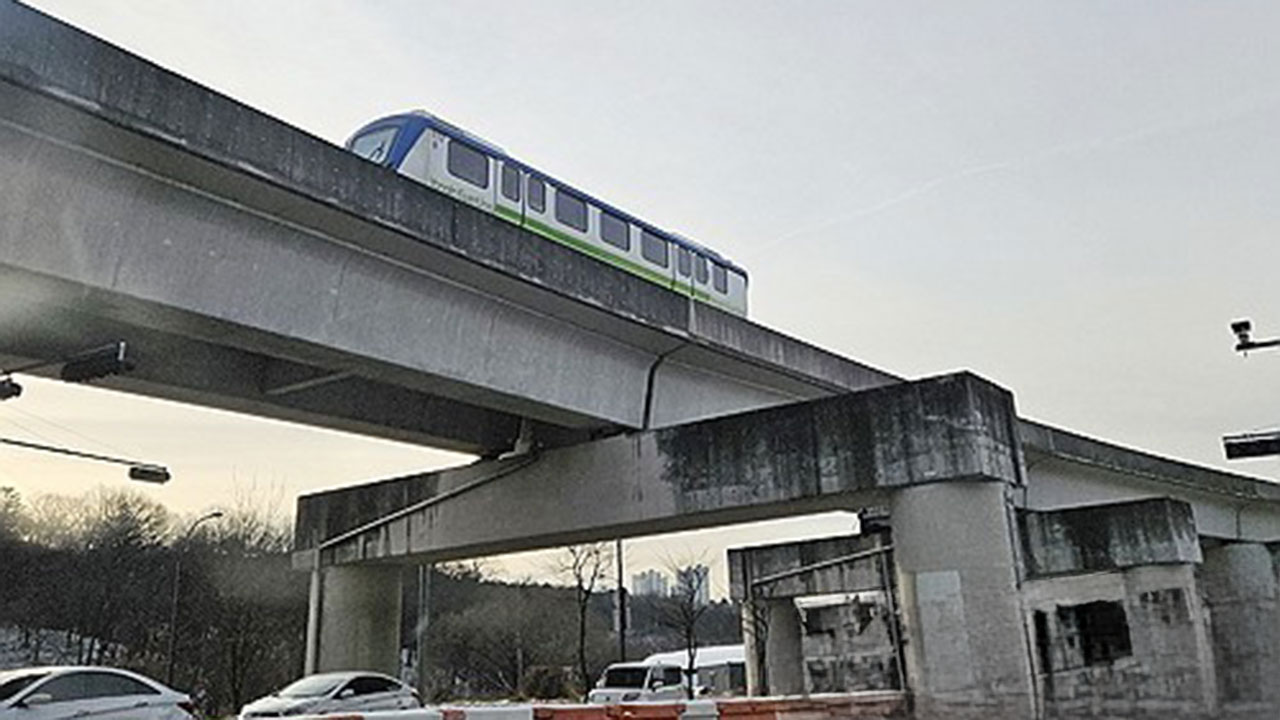 용인경전철, 운행 중단 9시간 만에 재개‥"신호 장애"