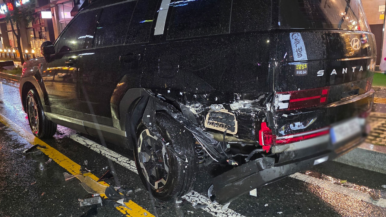 대전 유성구 도안동서 음주 승용차가 SUV 추돌 후 도주‥다친 사람 없어