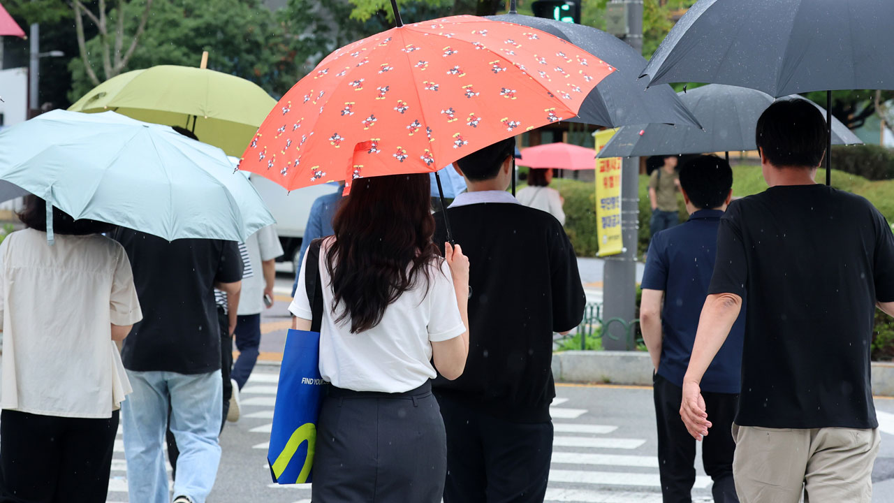 [날씨] 전국 곳곳에 비‥강원 동해안 최대 60mm