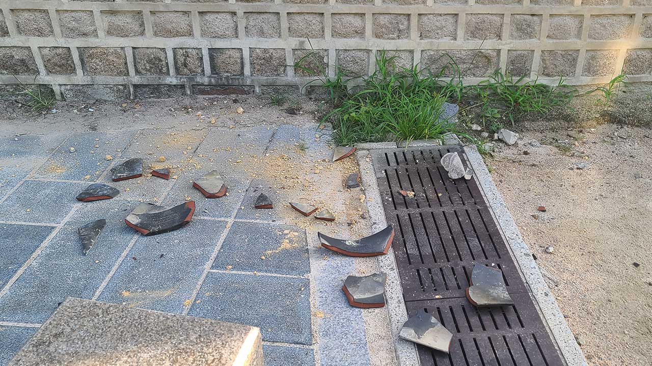 '세계문화유산' 종묘 담벼락 훼손한 50대 남성 구속