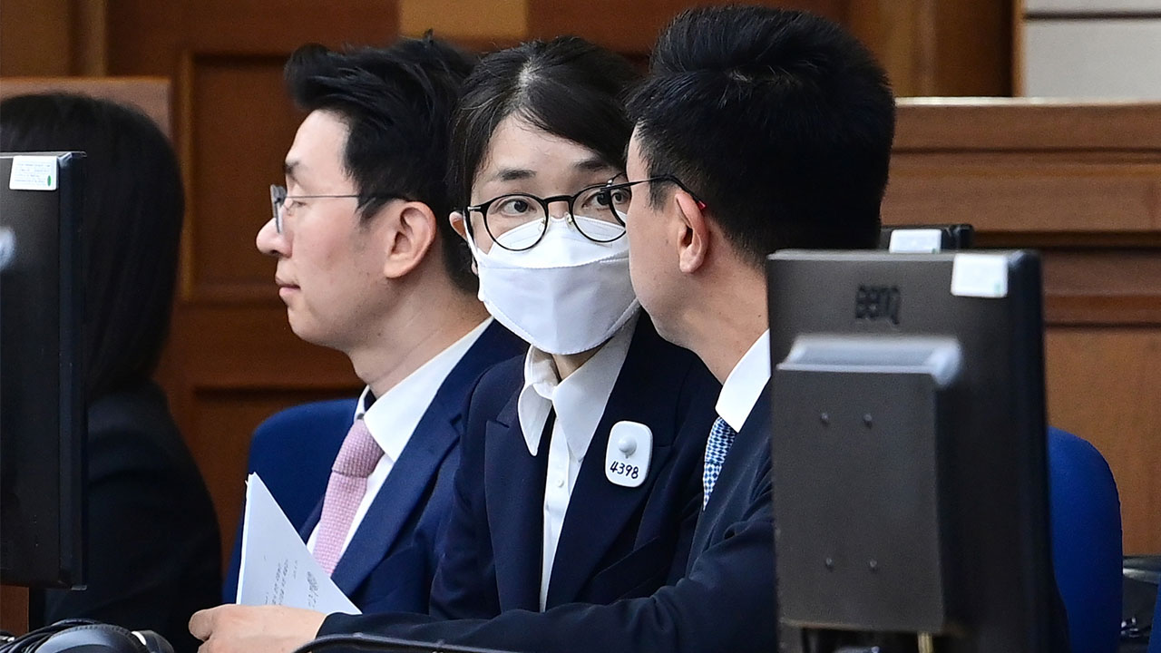 [속보] 김건희 첫 재판 40분 만에 종료‥10월부터 매주 두 차례 진행