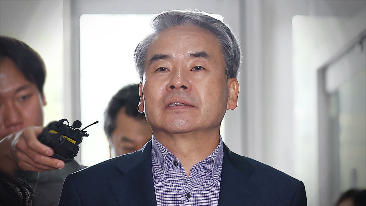 "장관 개입 자체가 수사 개입?" 질문에 이종섭 "질문 같은 질문하라"