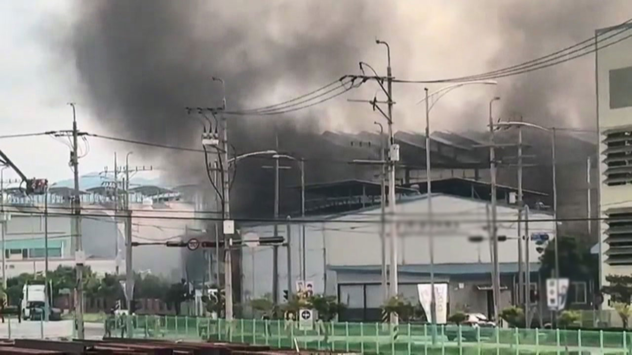 전남 광양 타이어 창고 화재로 '대응 1단계'‥"인명피해 없고 진화 중"