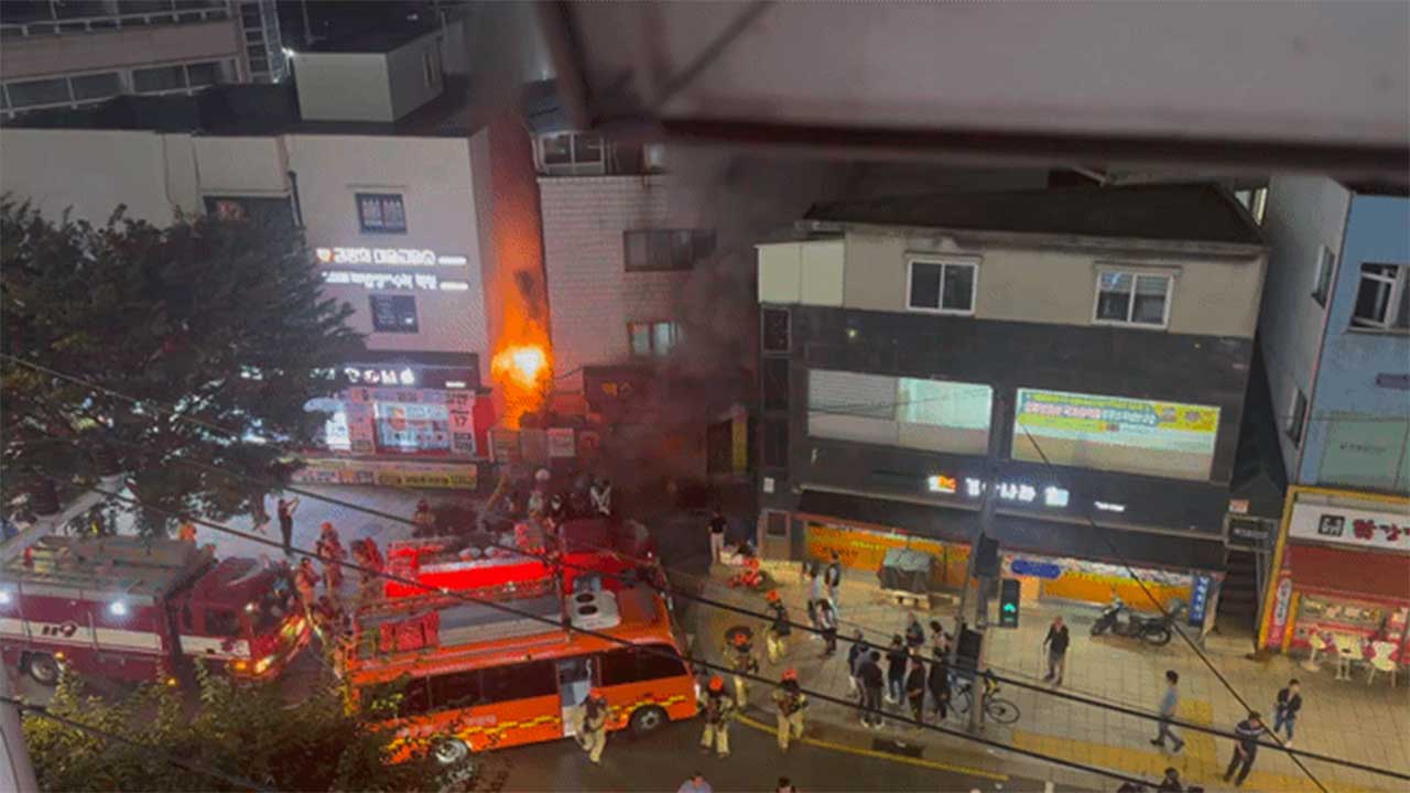 서울 종로구 창신동 3층 건물서 화재‥인명피해 없어