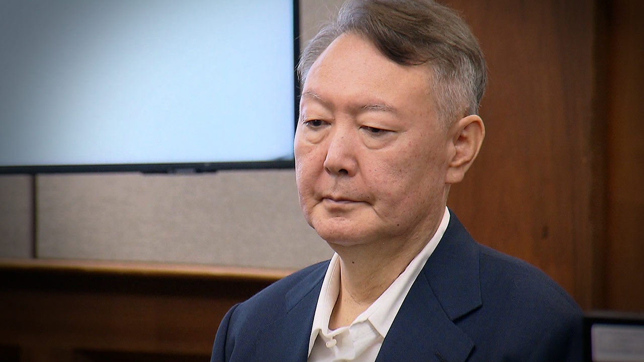 尹 "연휴 내내 성경 읽고 묵상‥자유대한민국 위해 기도"