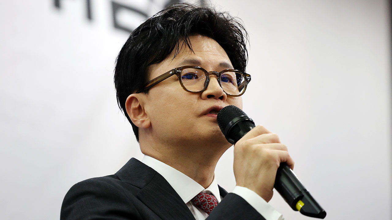 경찰, '댓글팀 운영 의혹' 한동훈에 증거불충분 무혐의 처분