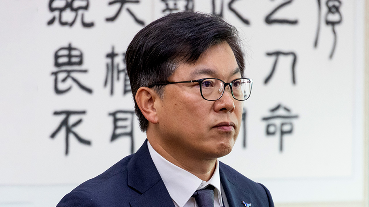 이재승 공수처 차장 직무유기 혐의 피의자 소환‥취재진 피해 특검 출석