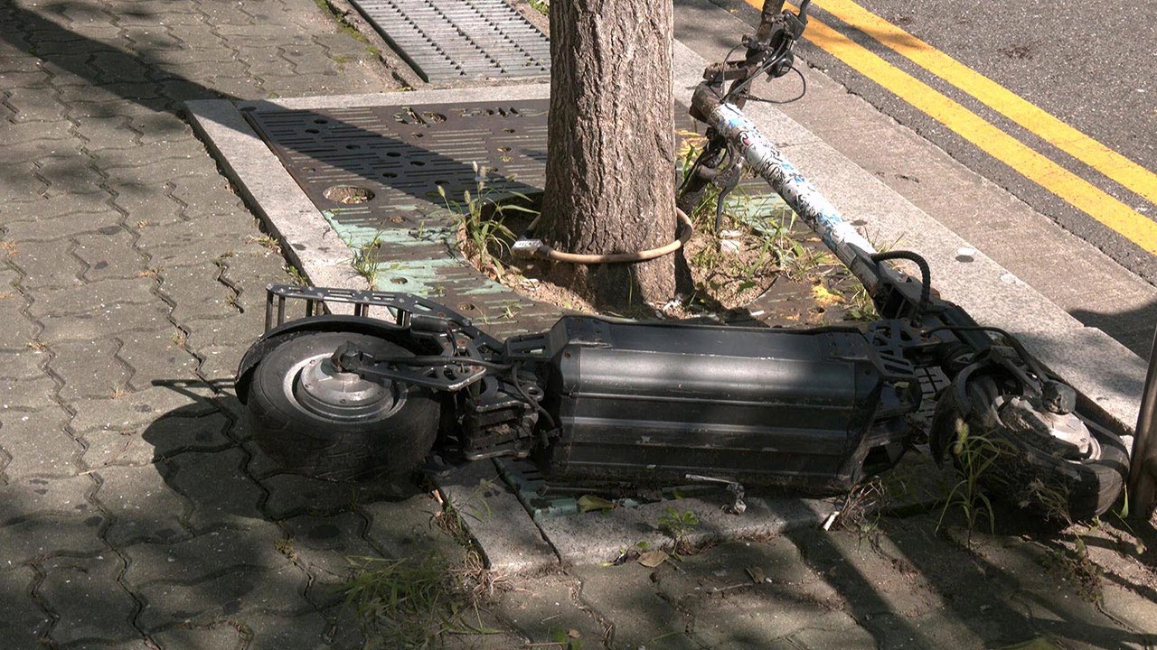 '무면허 킥보드 사고'에 인천 연수구 "킥보드 없는 거리 추진"