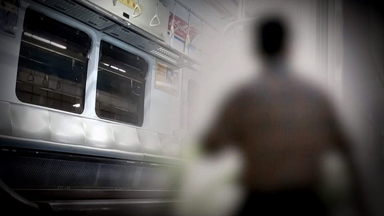 서울 지하철 1호선 전동차 안 승객들에게 소화기 뿌린 남성 체포