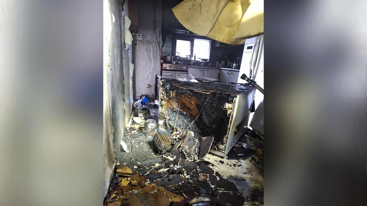 강원 속초 아파트서 불‥3명 경상