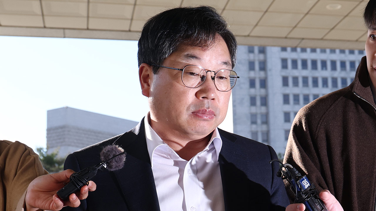 '대장동 항소 포기 논란' 노만석 검찰총장 권한대행 "다음에 말씀"