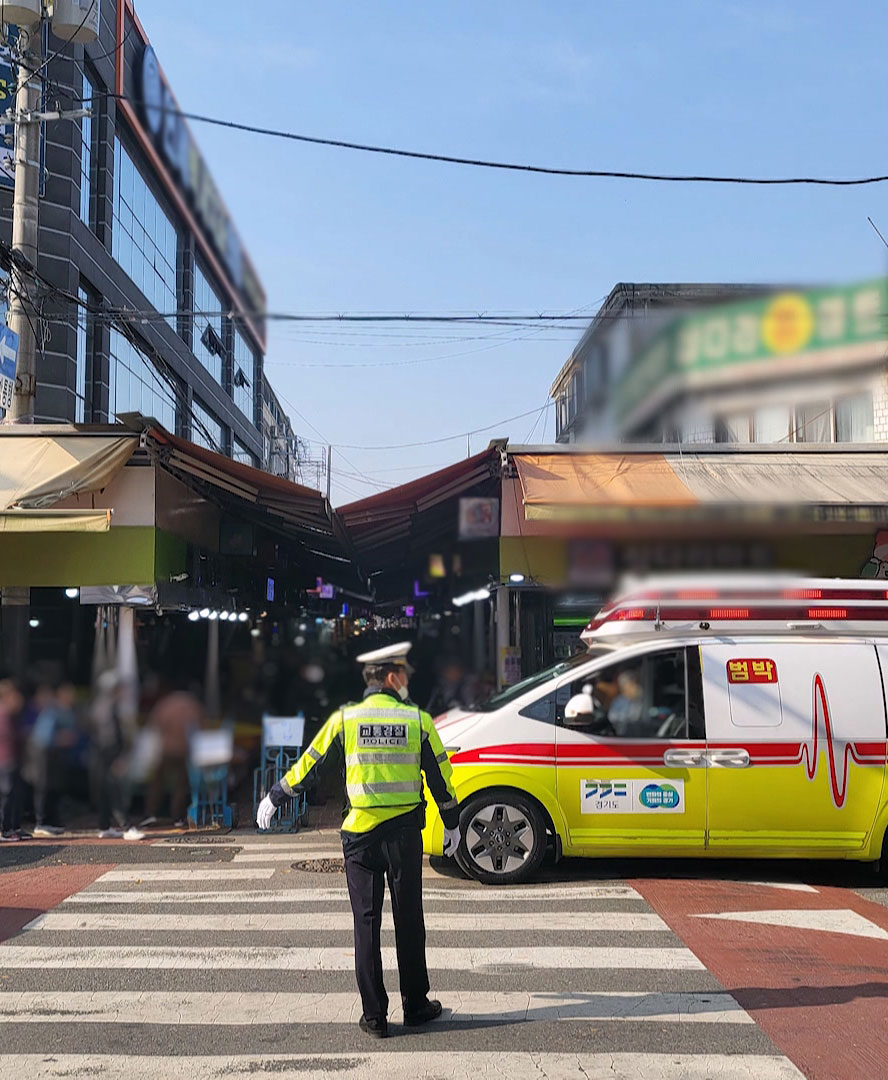 경기 부천 시장 상가에 트럭 돌진‥2명 사망·18명 부상