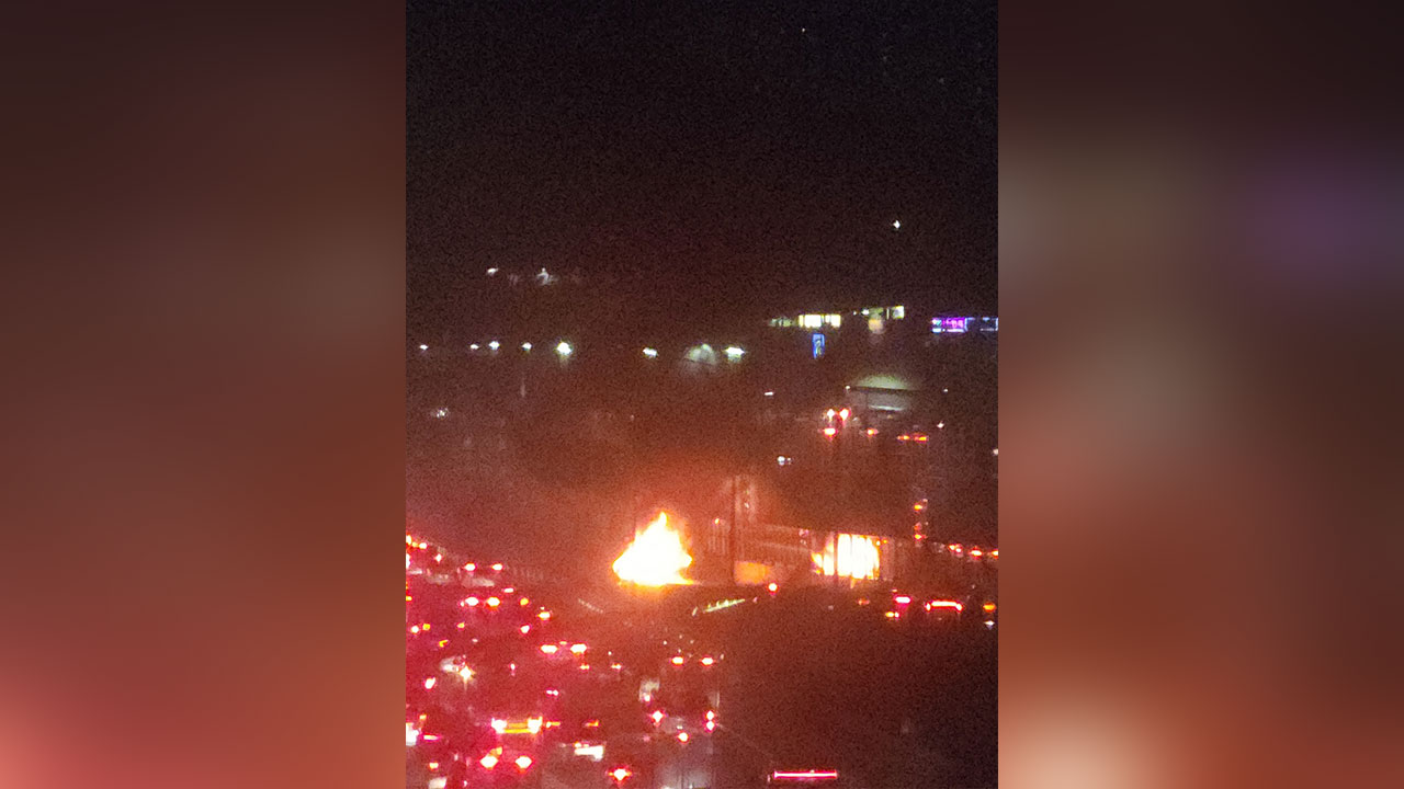 수도권제1순환고속도로 서하남분기점 승용차 화재‥다친 사람 없어