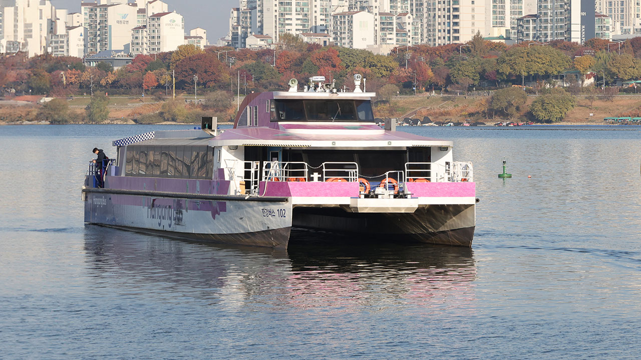 [단독] 어제 아침에도 한강버스 멈춰‥"동력 전환 문제"