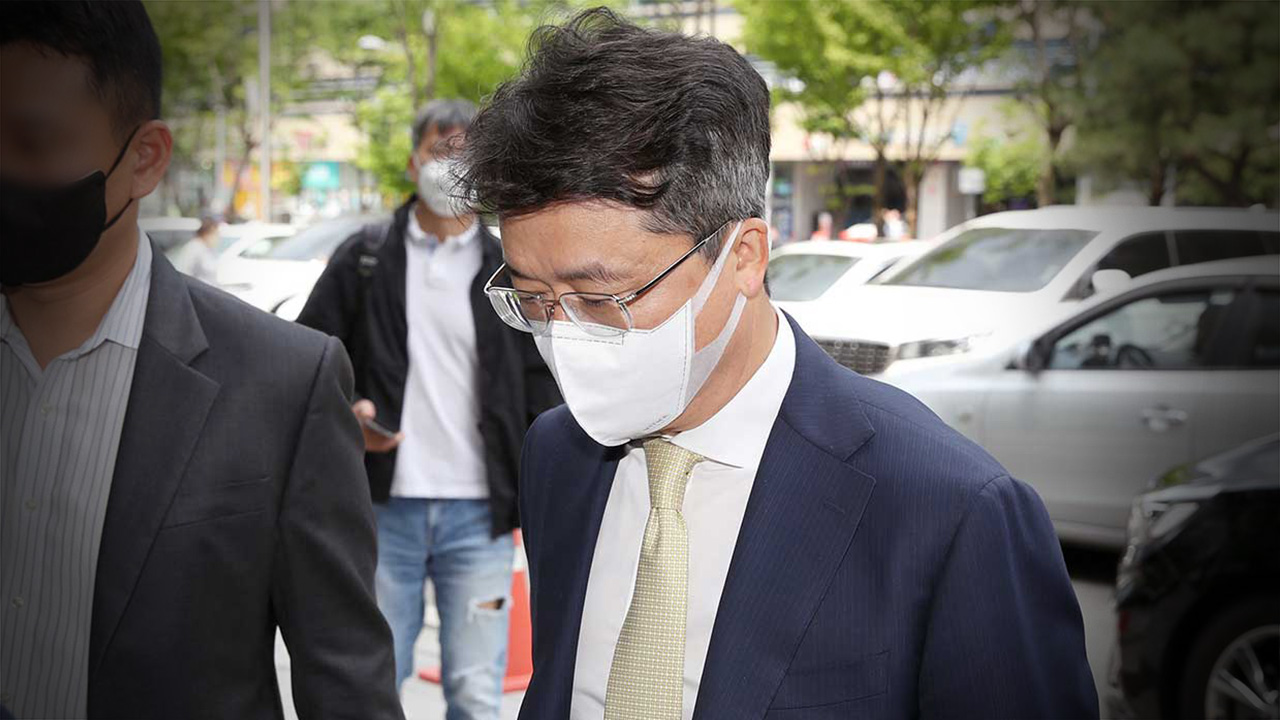 [단독] '60억대 횡령·배임' 박현종 전 bhc 회장 불구속 기소