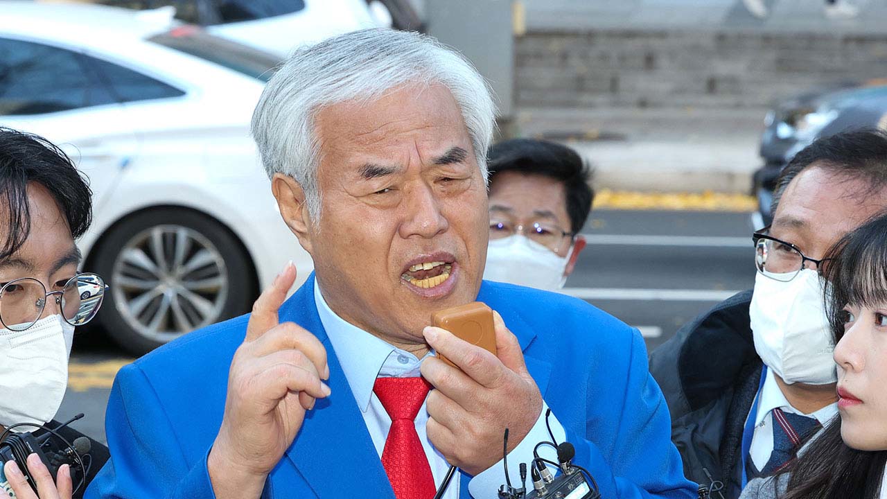 '서부지법 폭동 배후 의혹' 전광훈 씨 경찰 재출석