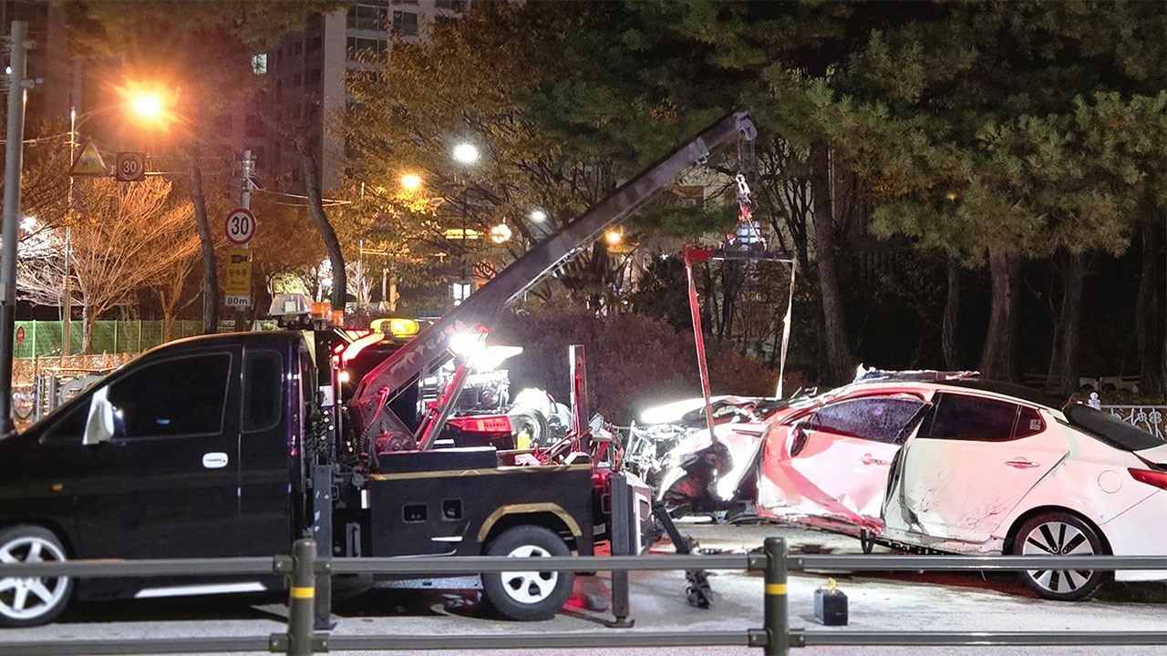 전주서 승용차 운전자, 단독사고 뒤 달아나‥경찰 추적 중