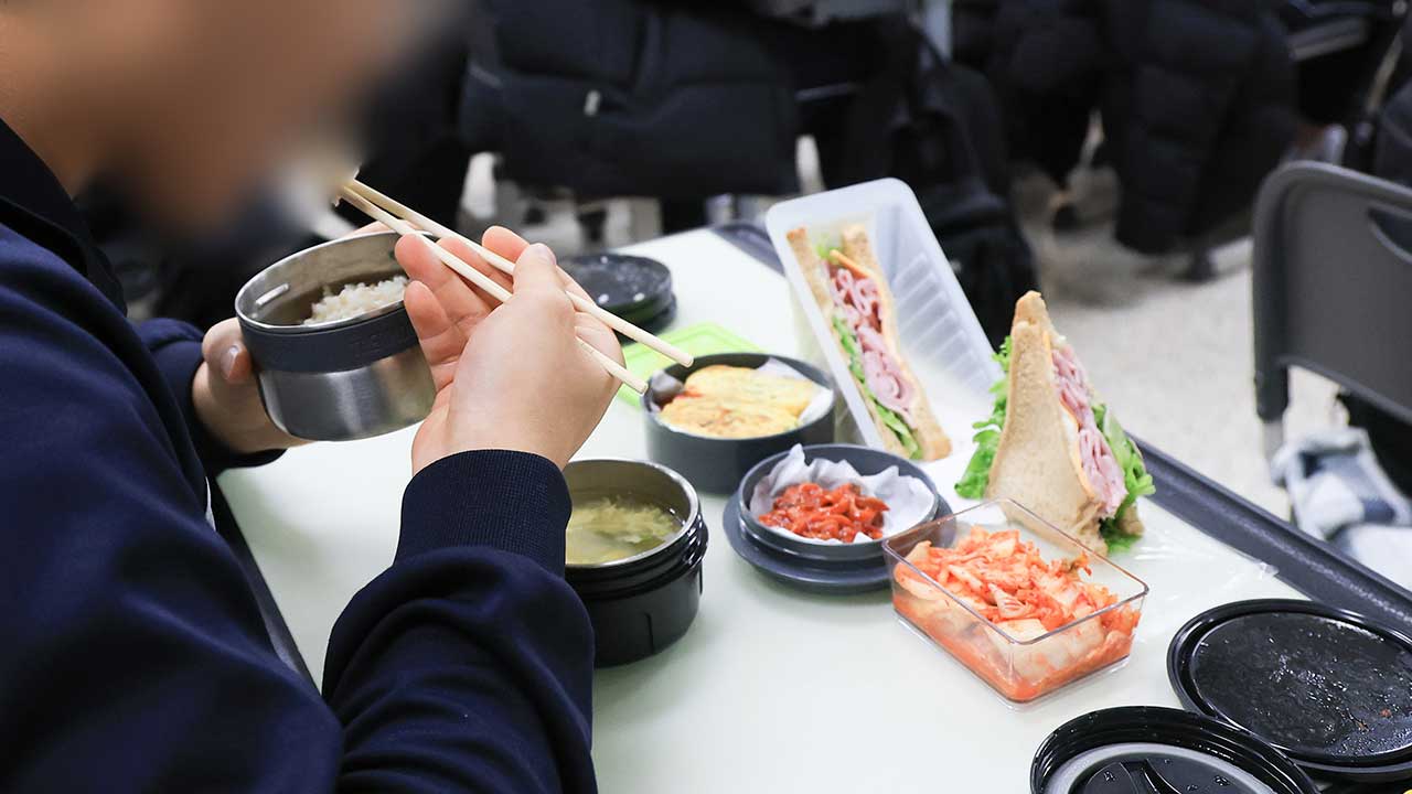 급식 비정규직 파업에 대전·경기·충남 학교 30% 급식 차질