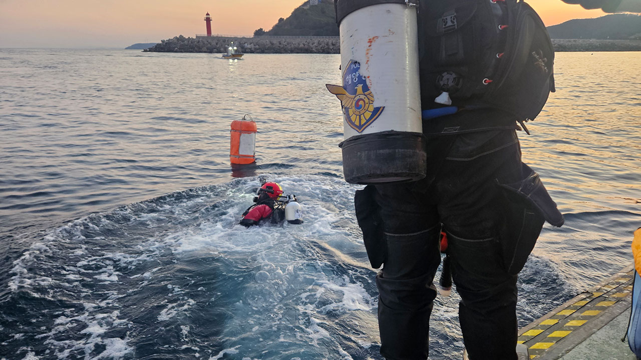 경북 영덕 앞바다 조업 중 실종된 70대 선장 심정지로 발견