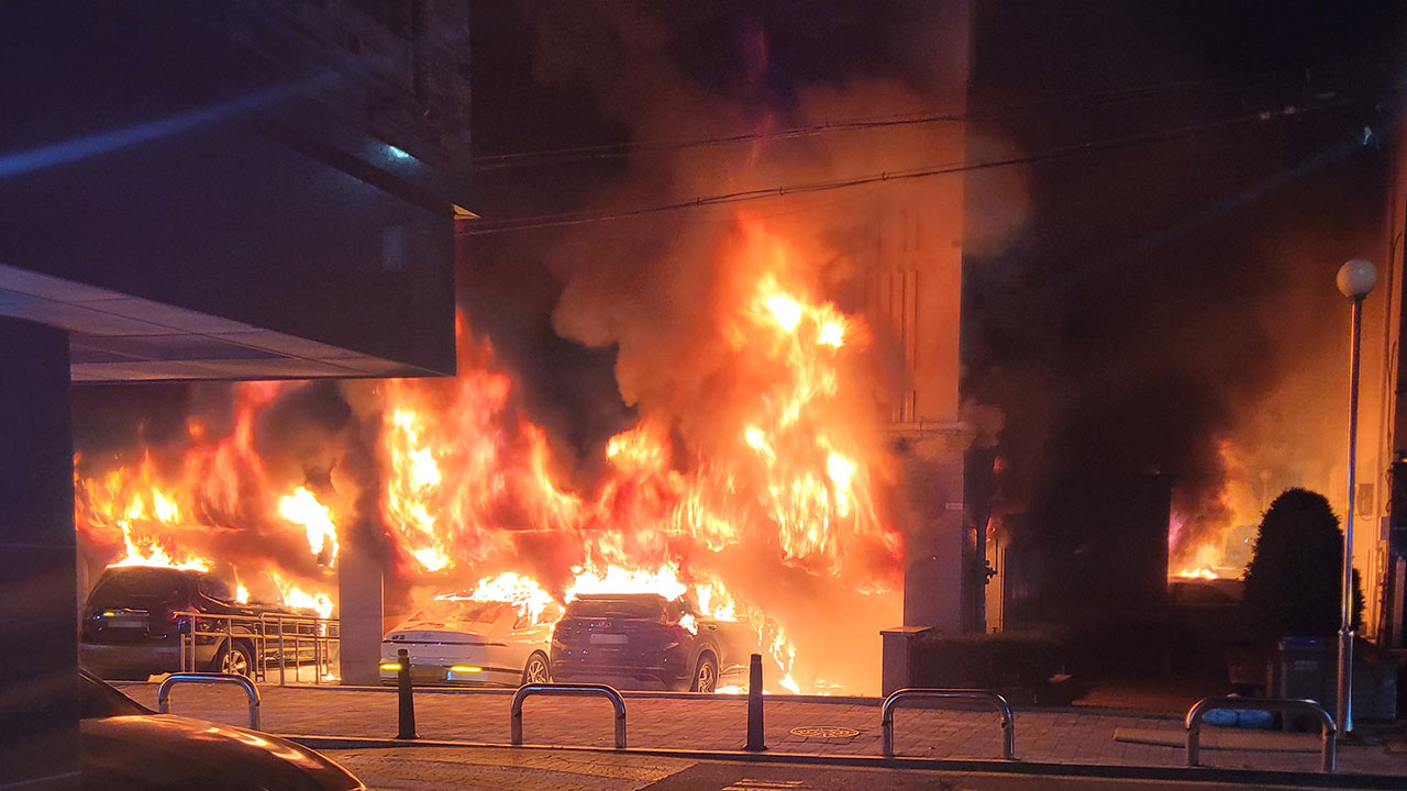 신월동 아파트 화재 70대 경비원 검찰 송치‥"담배 피웠다" 진술