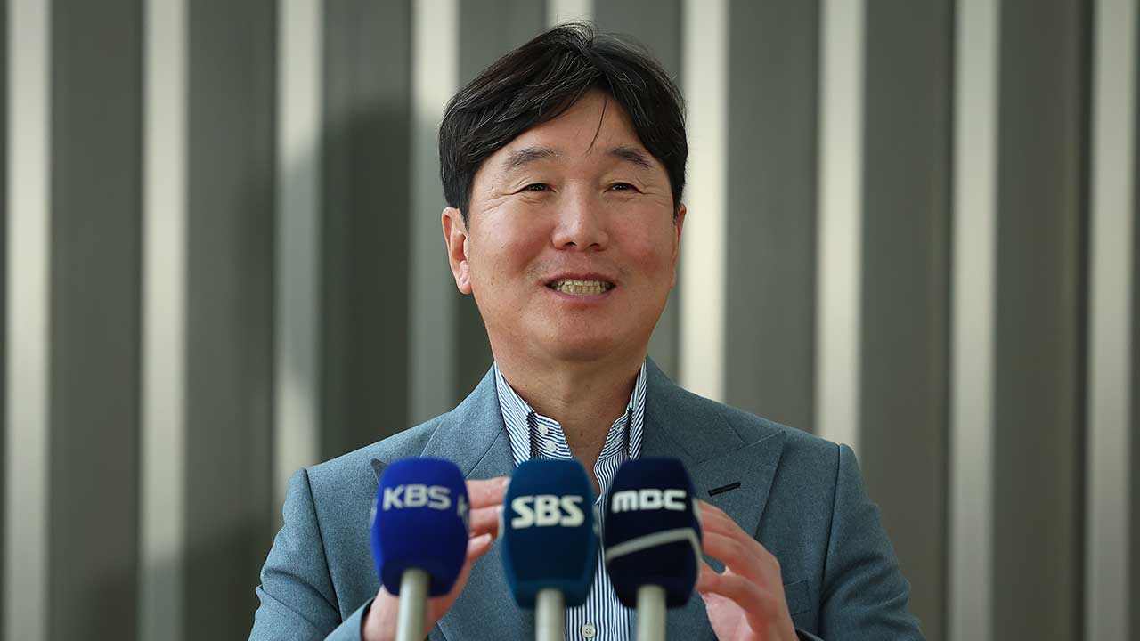 류지현 야구대표팀 감독 "이정후 WBC 발언 고마워‥안우진은 조심스럽게 접근"