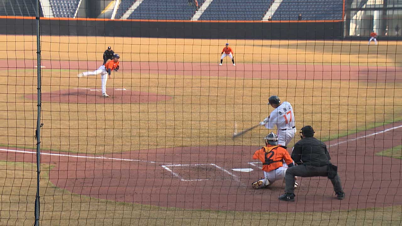 '한화 신구장 비공식 첫 홈런' 권광민‥'생각보다 야구장 큽니다"