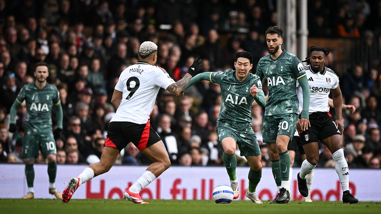 '손흥민 교체 투입' 토트넘, 풀럼에 2 대 0 완패